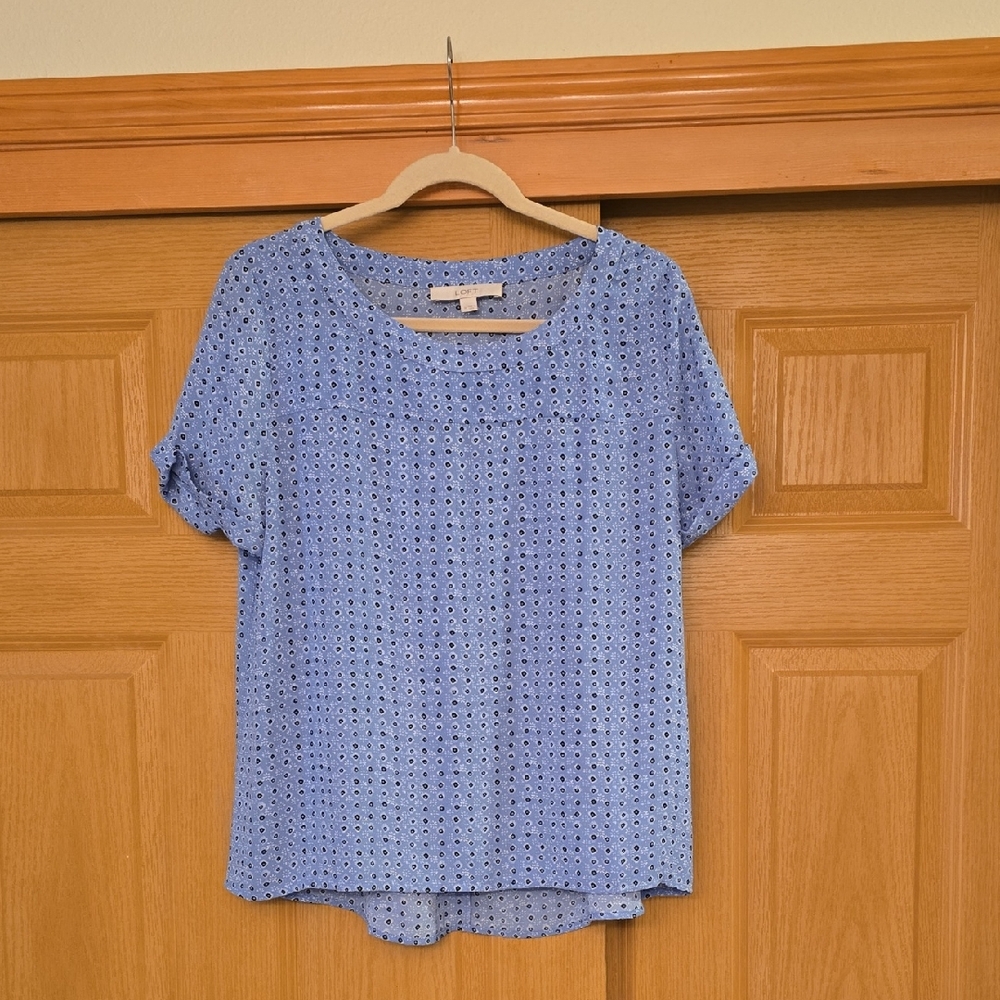 LOFT Blue Short Sleeve Ribbed Blouse In Excellent Condition